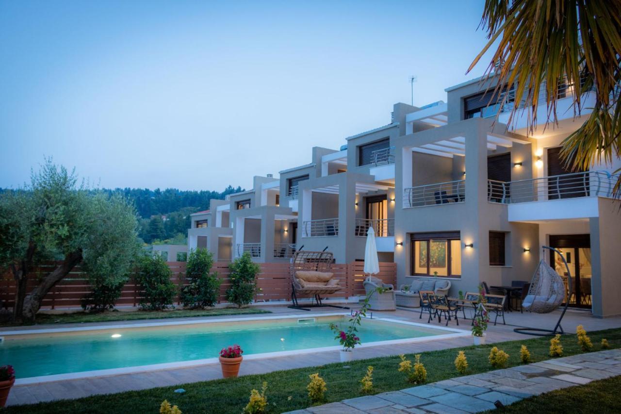 Pefkohori Golden Mountain Beach Villas Exterior photo
