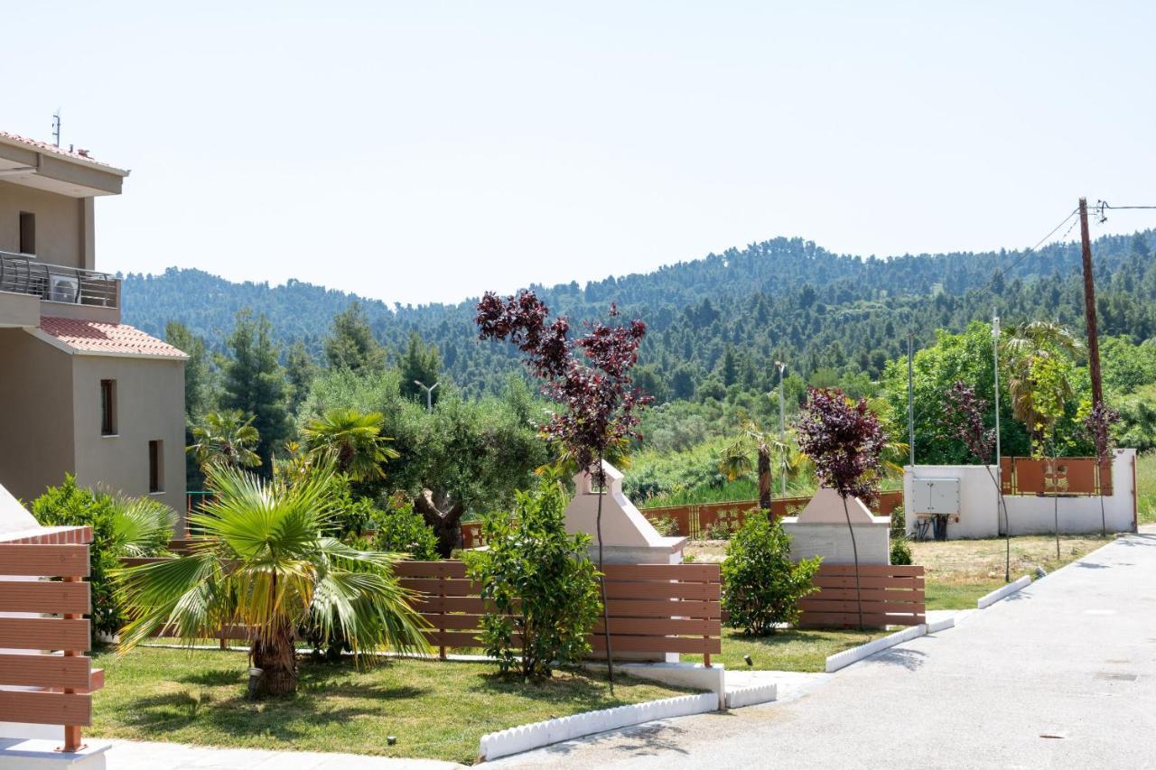 Pefkohori Golden Mountain Beach Villas Exterior photo
