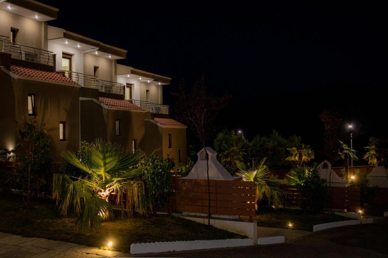 Pefkohori Golden Mountain Beach Villas Exterior photo